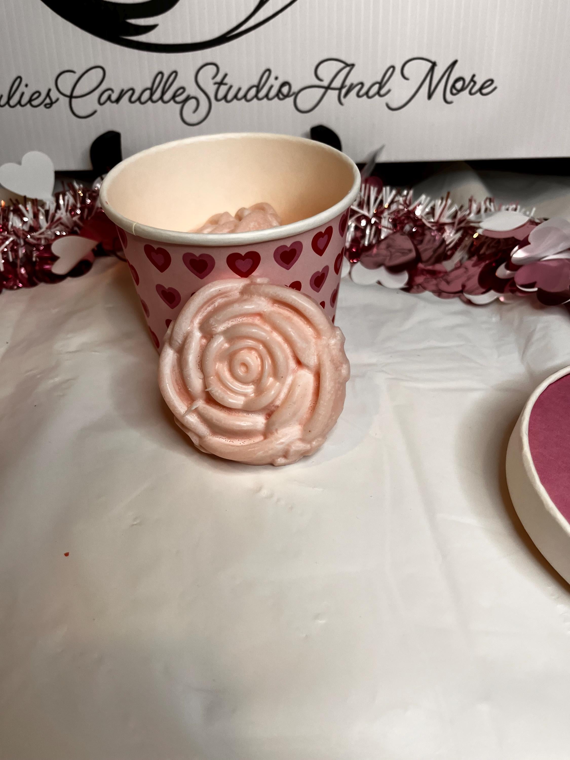 Garden of roses 5oz container of wax melts. Gift giving, valentines day