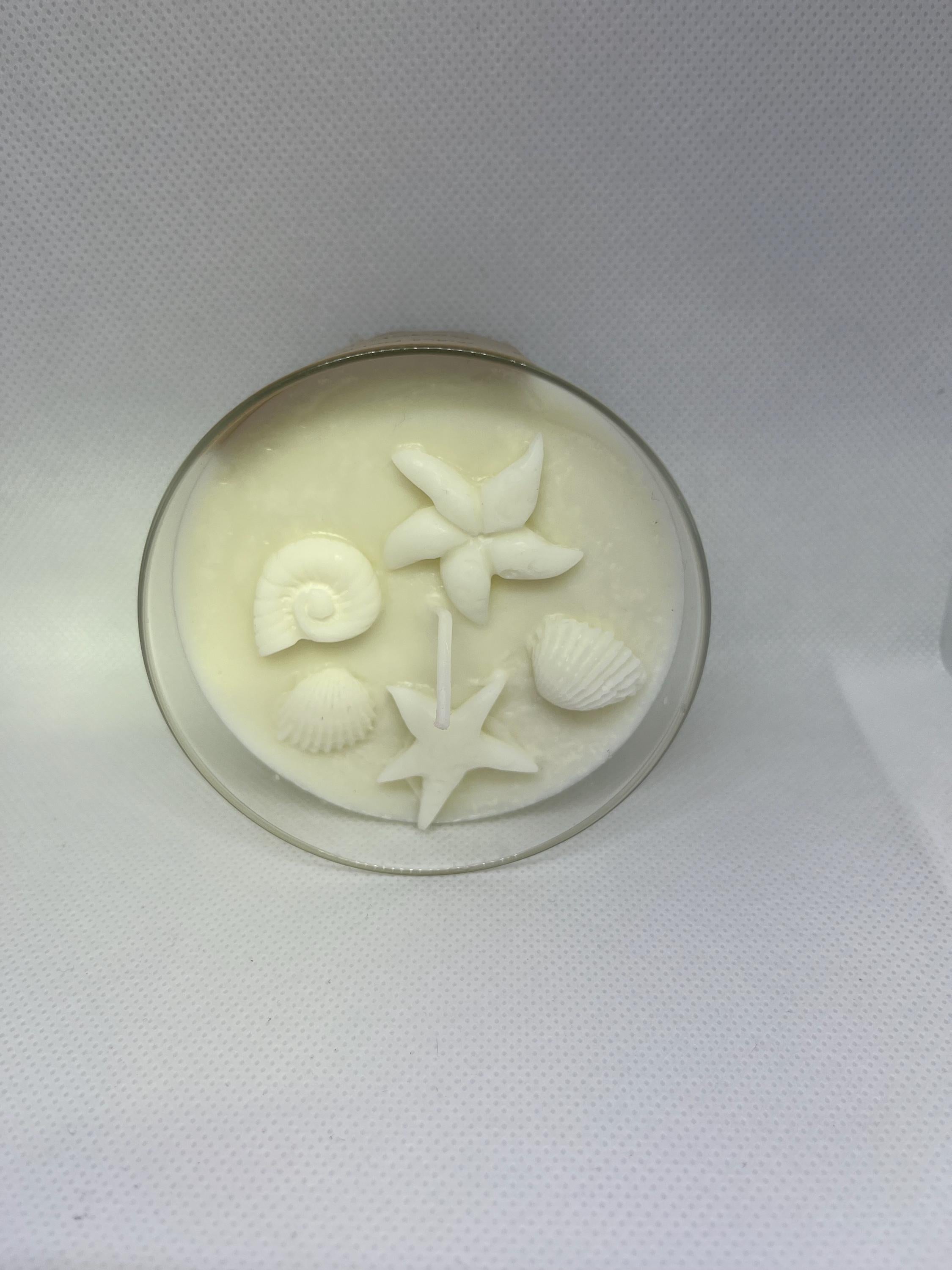 Beach linen scented 4oz candle