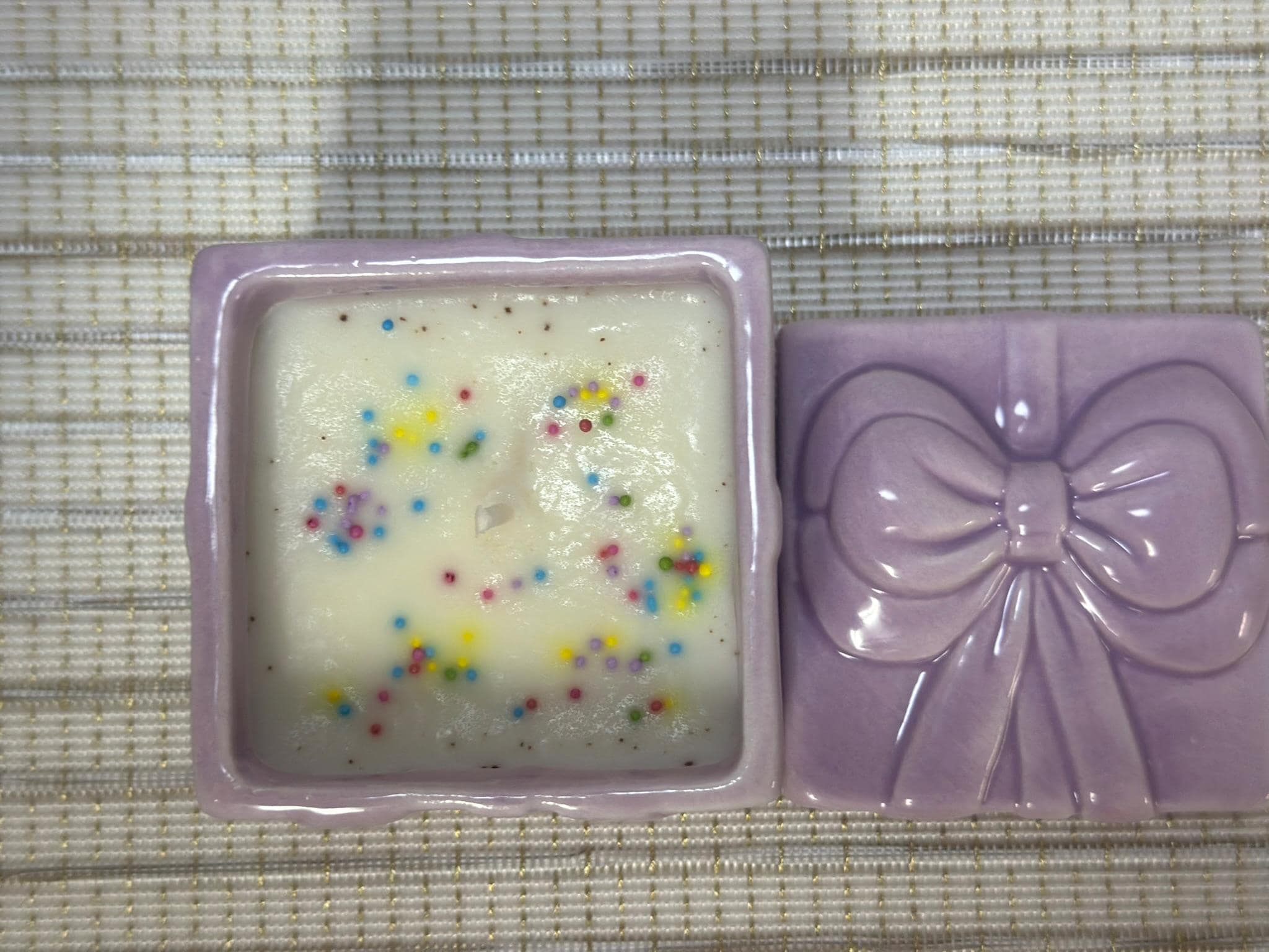 birthday cake scented 4oz soy wax candle