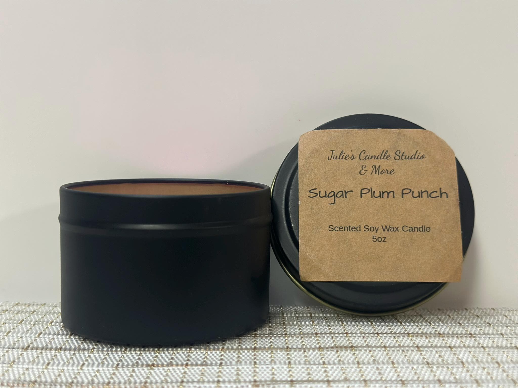 sugar plum punch scented 5oz soy wax candle