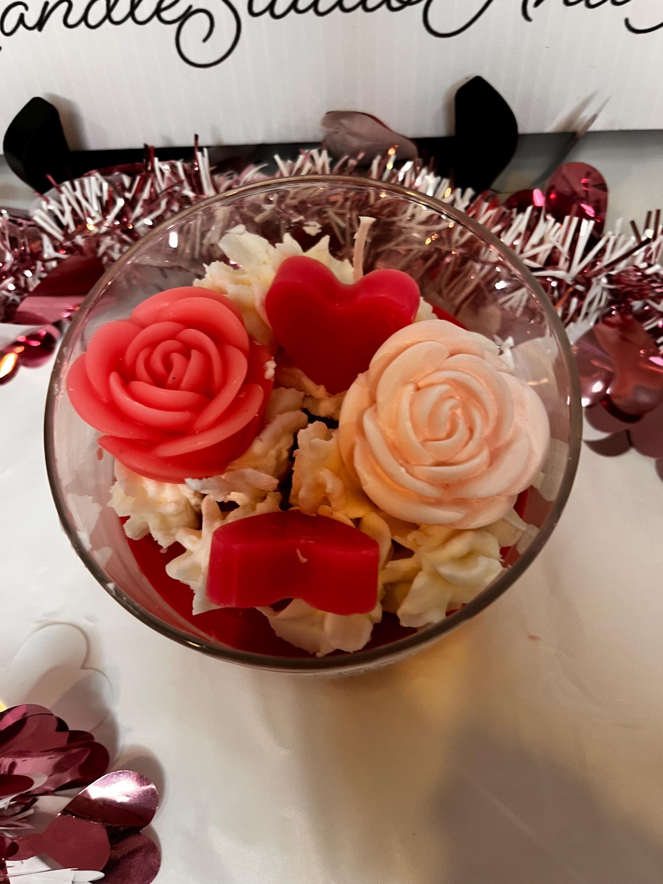 Garden of roses scented 12oz soy wax candle