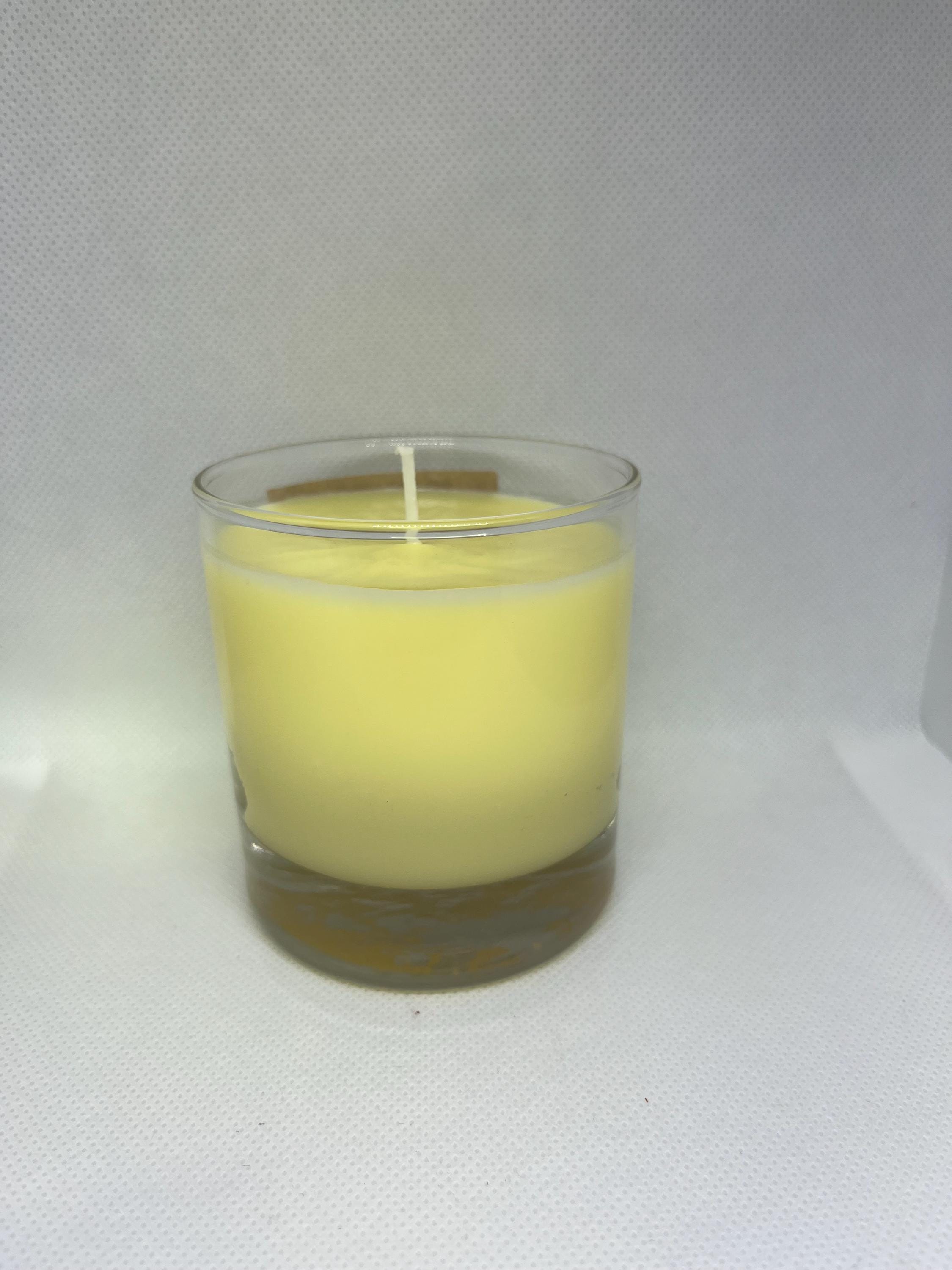 Coconut pineapple scented 6oz candle