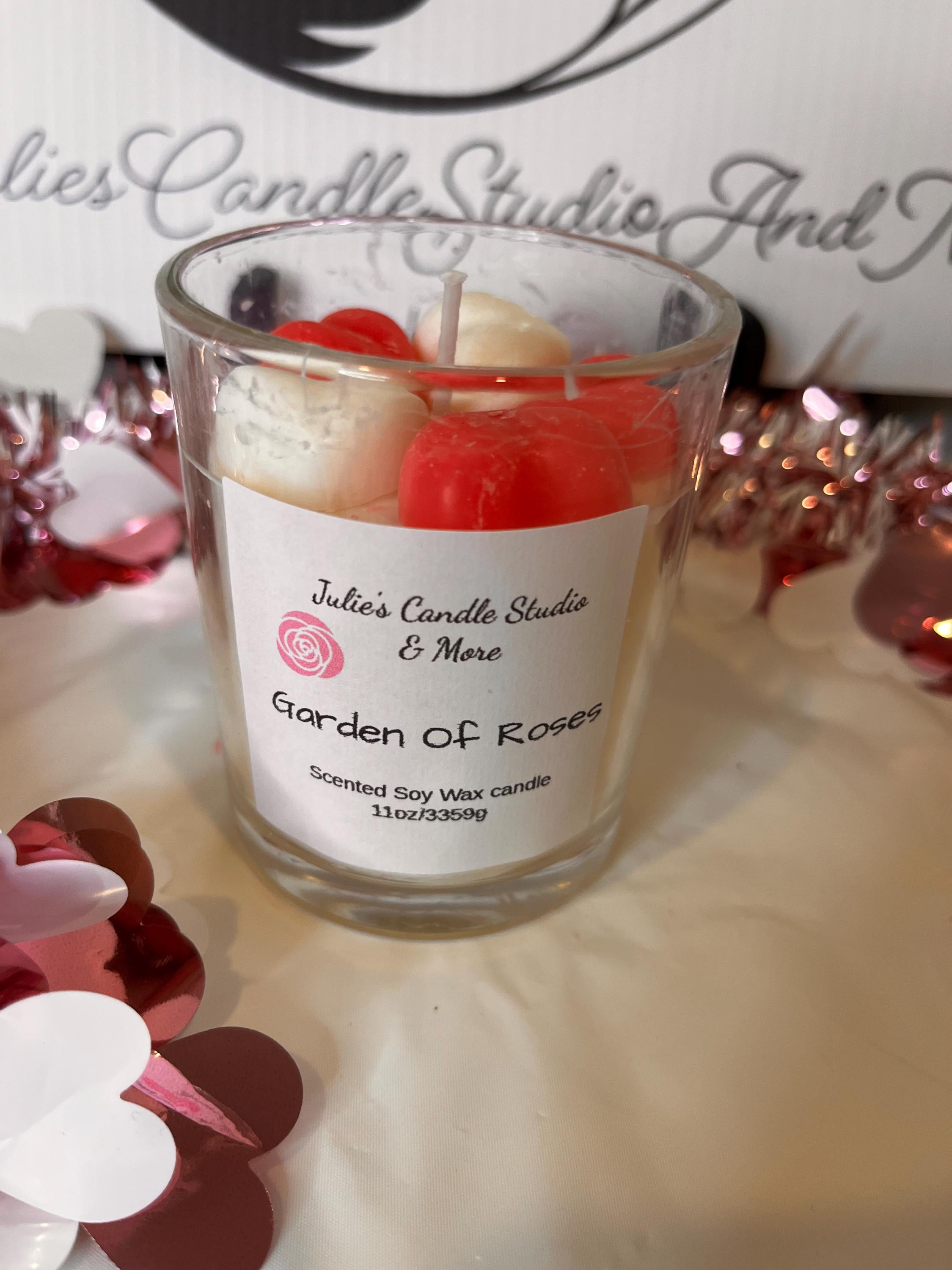 Roses scented 8oz soy wax candle