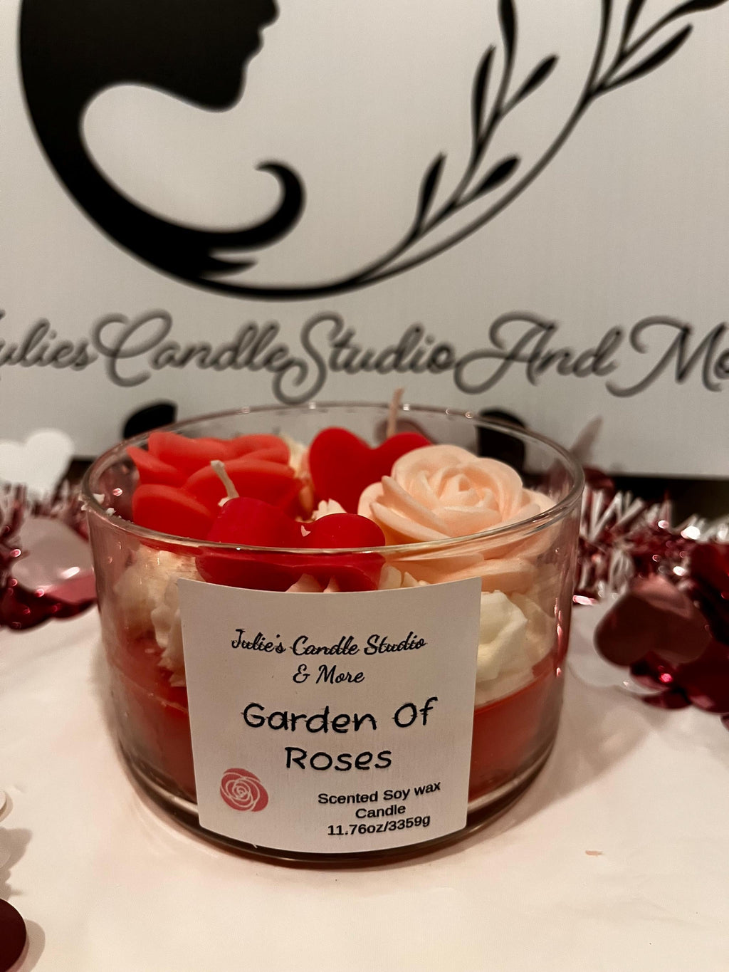 Garden of roses scented 12oz soy wax candle